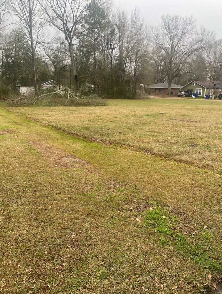 N Frusha Dr  Deridder LA 70634 photo