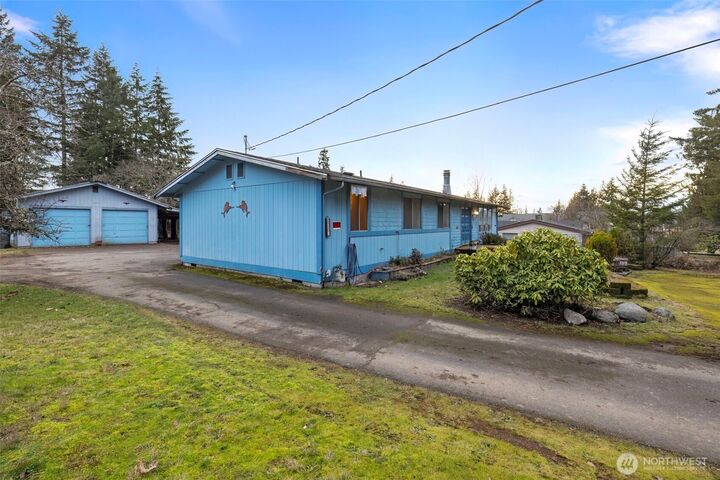 Property Photo: 2090 SE Lund Avenue WA 98366