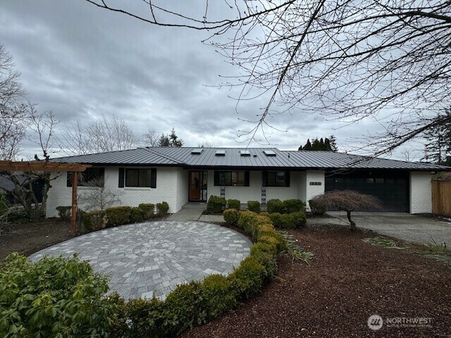 2040  128th Avenue SE  Bellevue WA 98005 photo