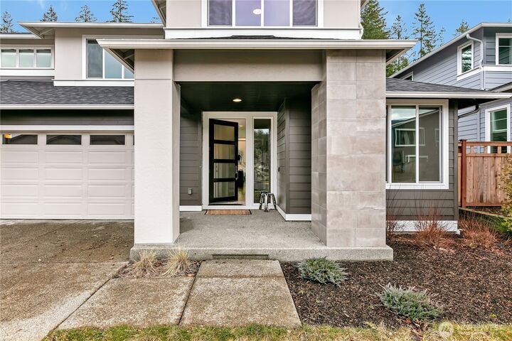 Property Photo: 1450 Pratt Avenue SE WA 98045