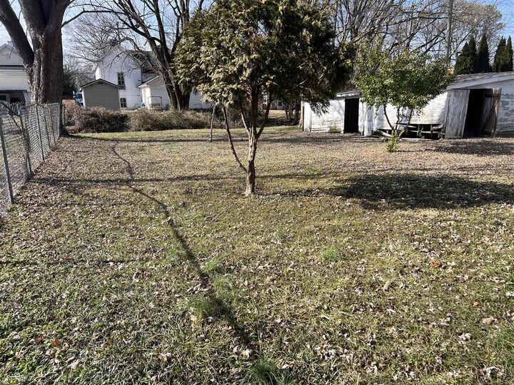 Property Photo: 447 W 7th Street KY 42276