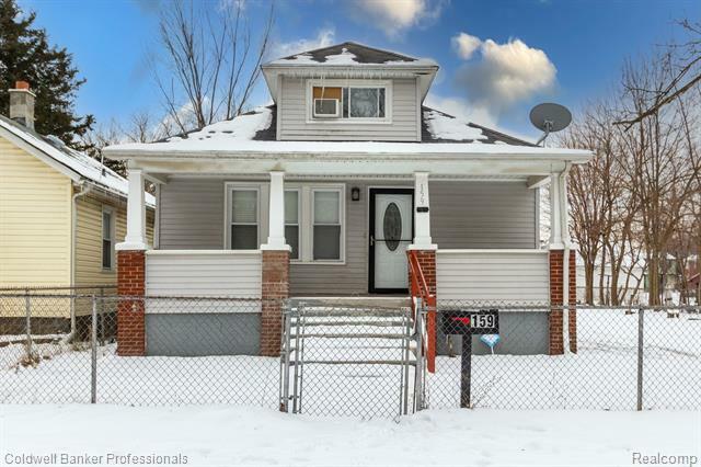 159 W Milton Avenue  Hazel Park MI 48030 photo