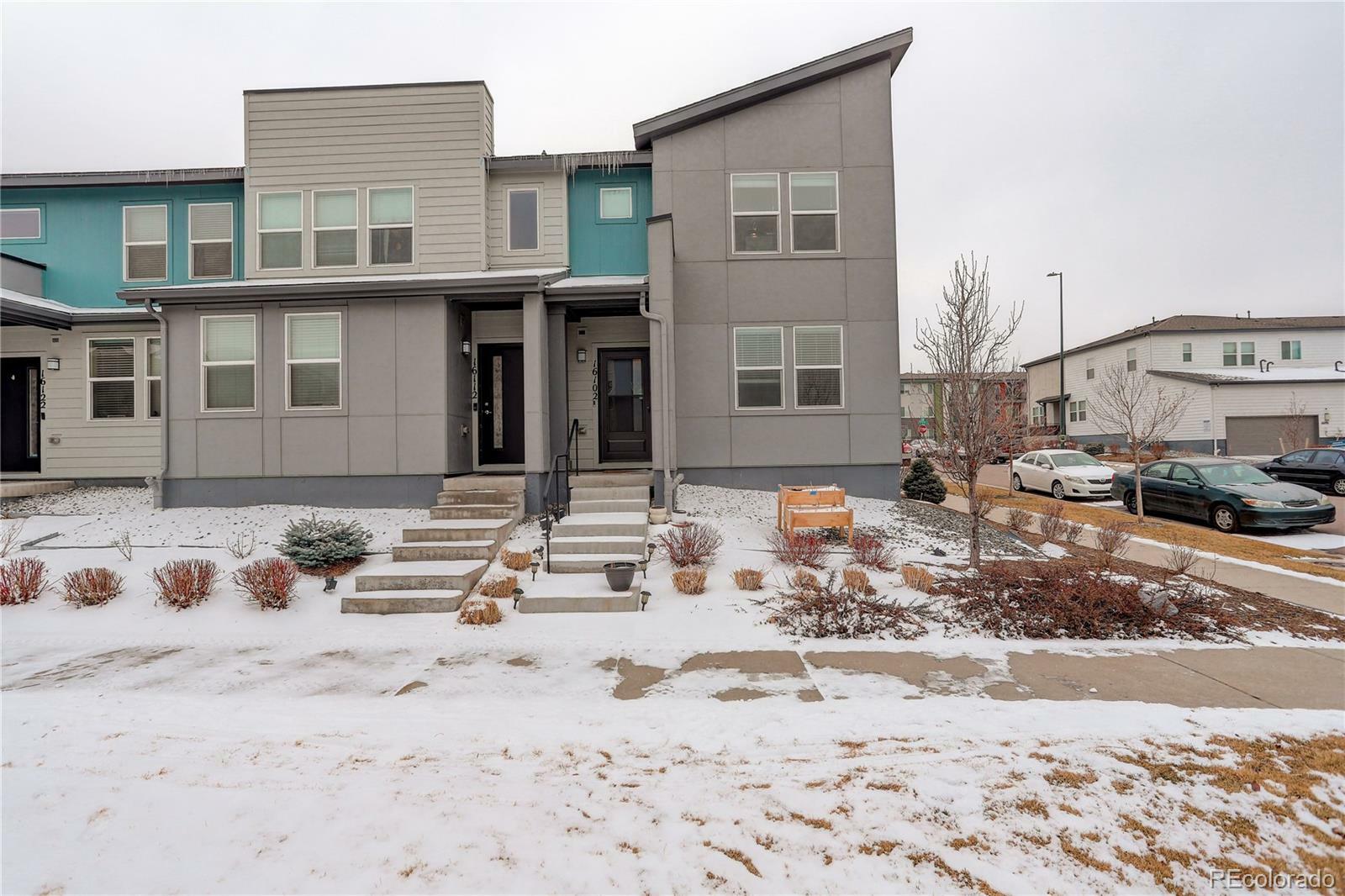 16102 E 47th Place  Denver CO 80239 photo