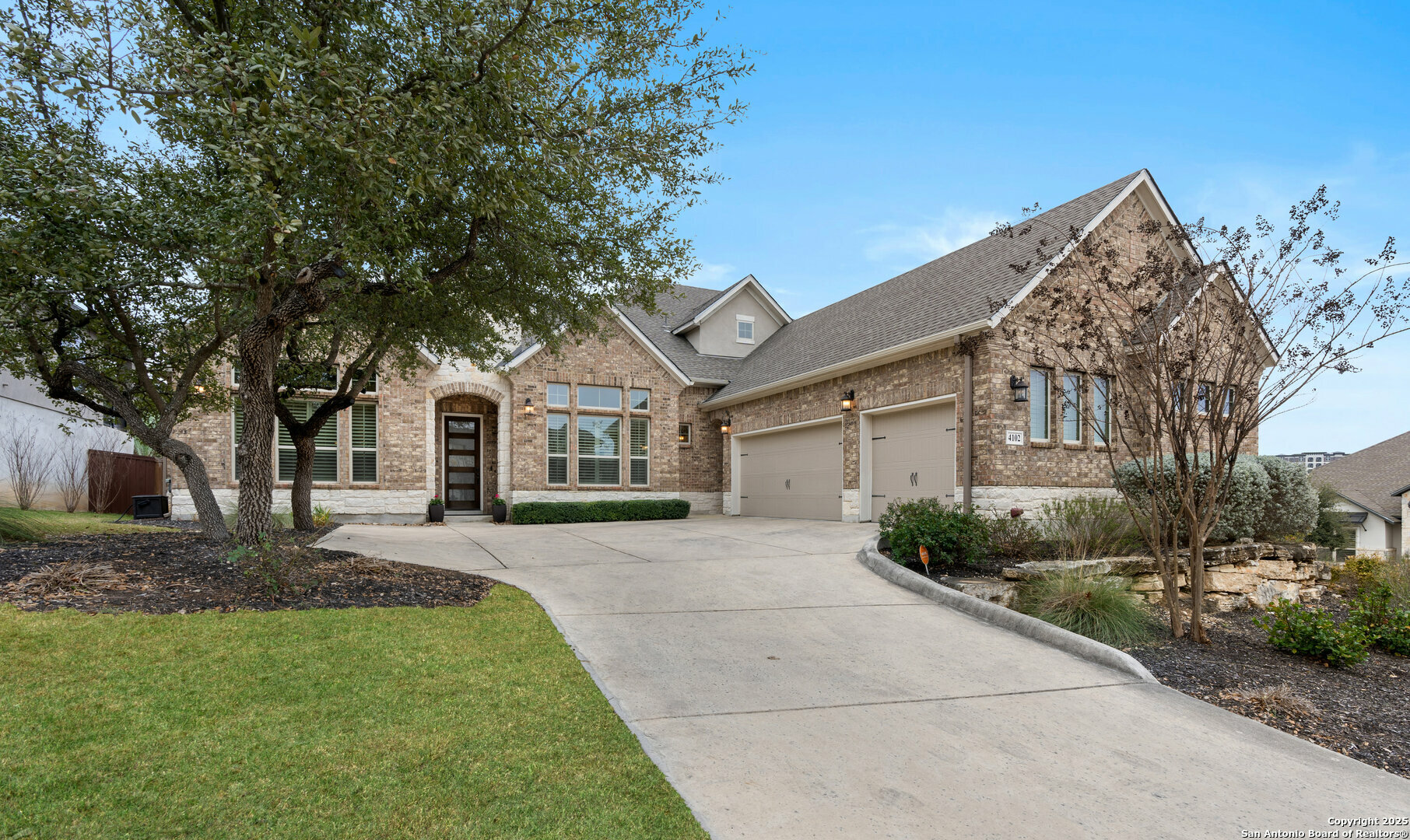 Property Photo: 4102 Monteverde Run TX 78261