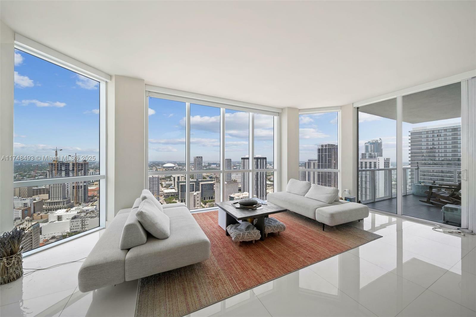 Property Photo:  244 Biscayne Blvd 4608  FL 33132 