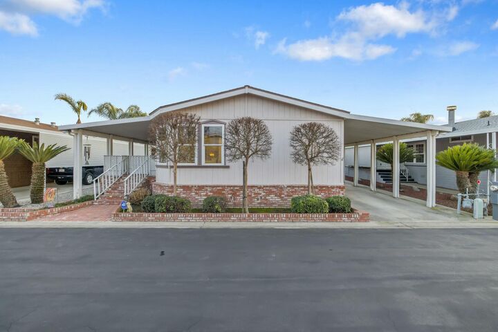 2459 N Oaks Street 17  Tulare CA 93274 photo