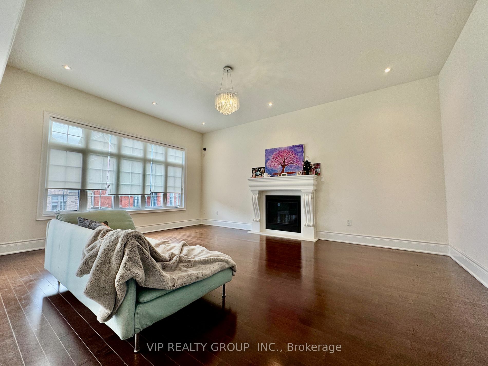 Property Photo:  55 Yates Ave  ON L6A 0J1 