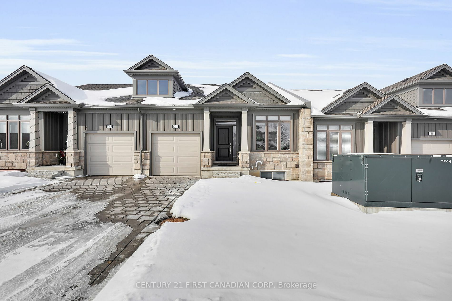 Property Photo:  1387 Whetherfield St  ON N6H 0K5 