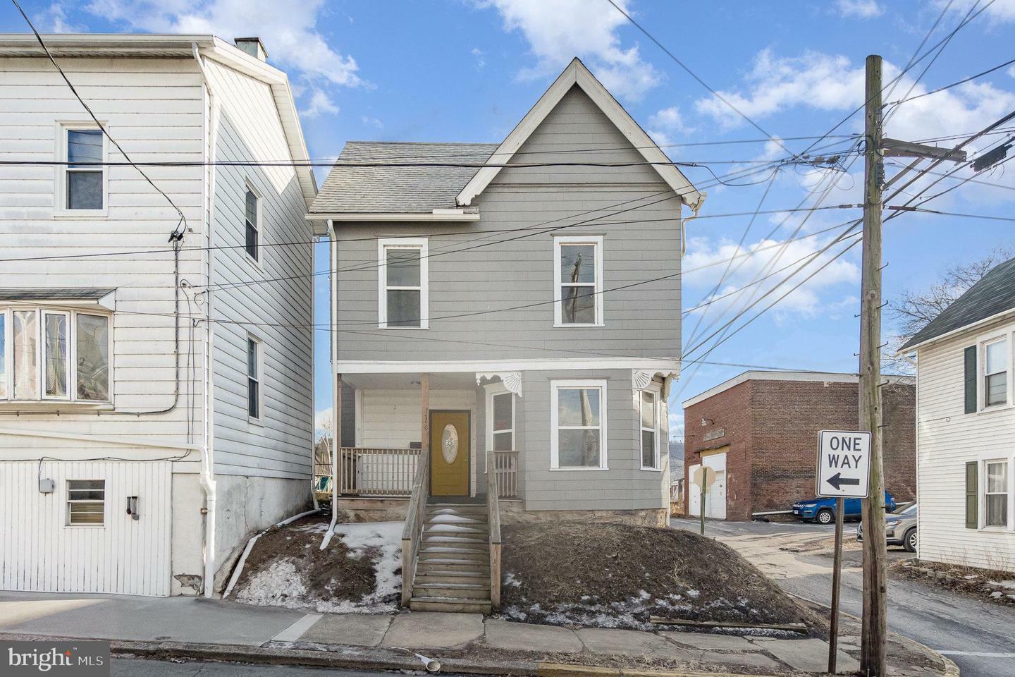 Property Photo:  226 Moore Street  PA 17061 