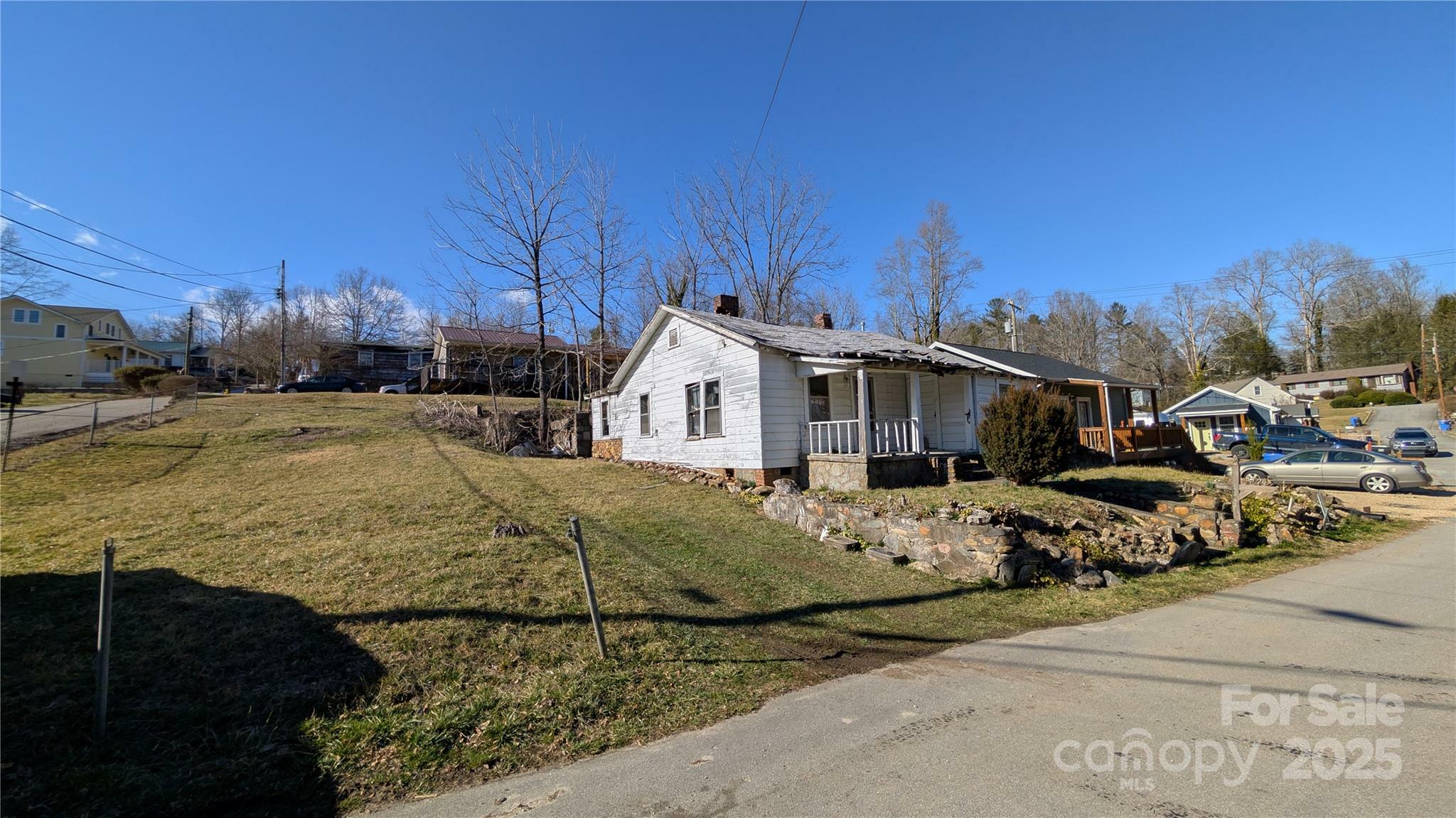 Property Photo:  72 North Lane  NC 28712 