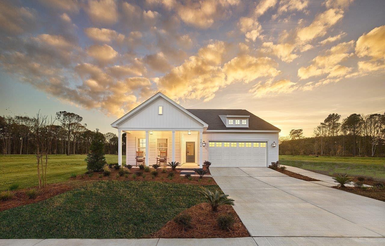 Property Photo: 640 Cottage Landing Drive SC 29485