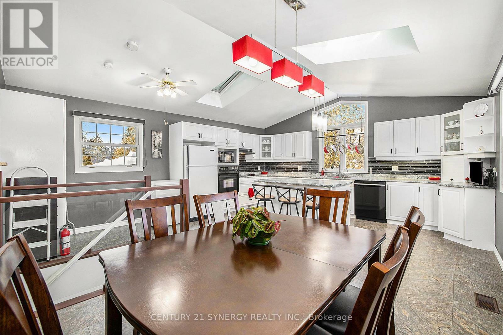 Property Photo: 352 Highway 15, Smiths Falls Highway ON K7A 0E5