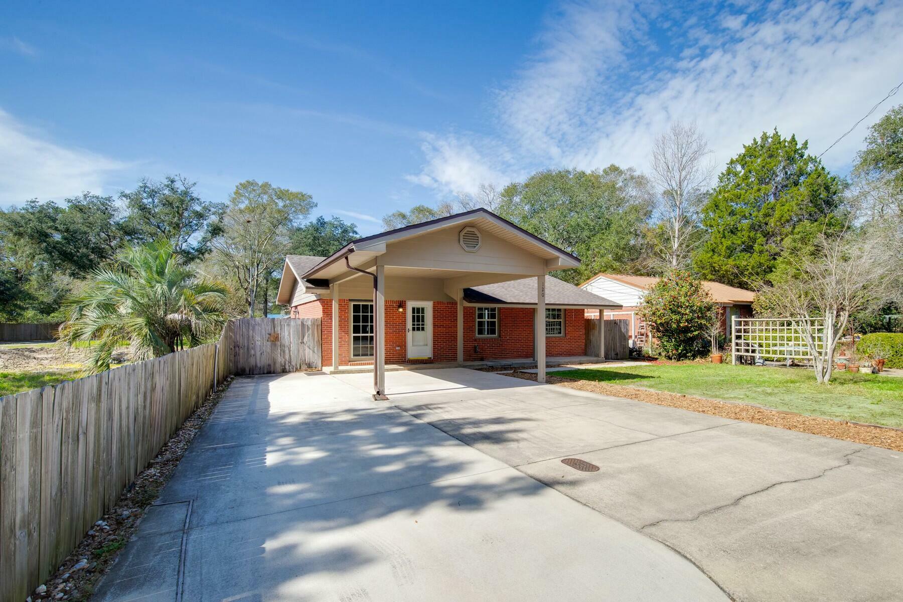 Property Photo:  120 NW Mississippi Avenue  FL 32548 