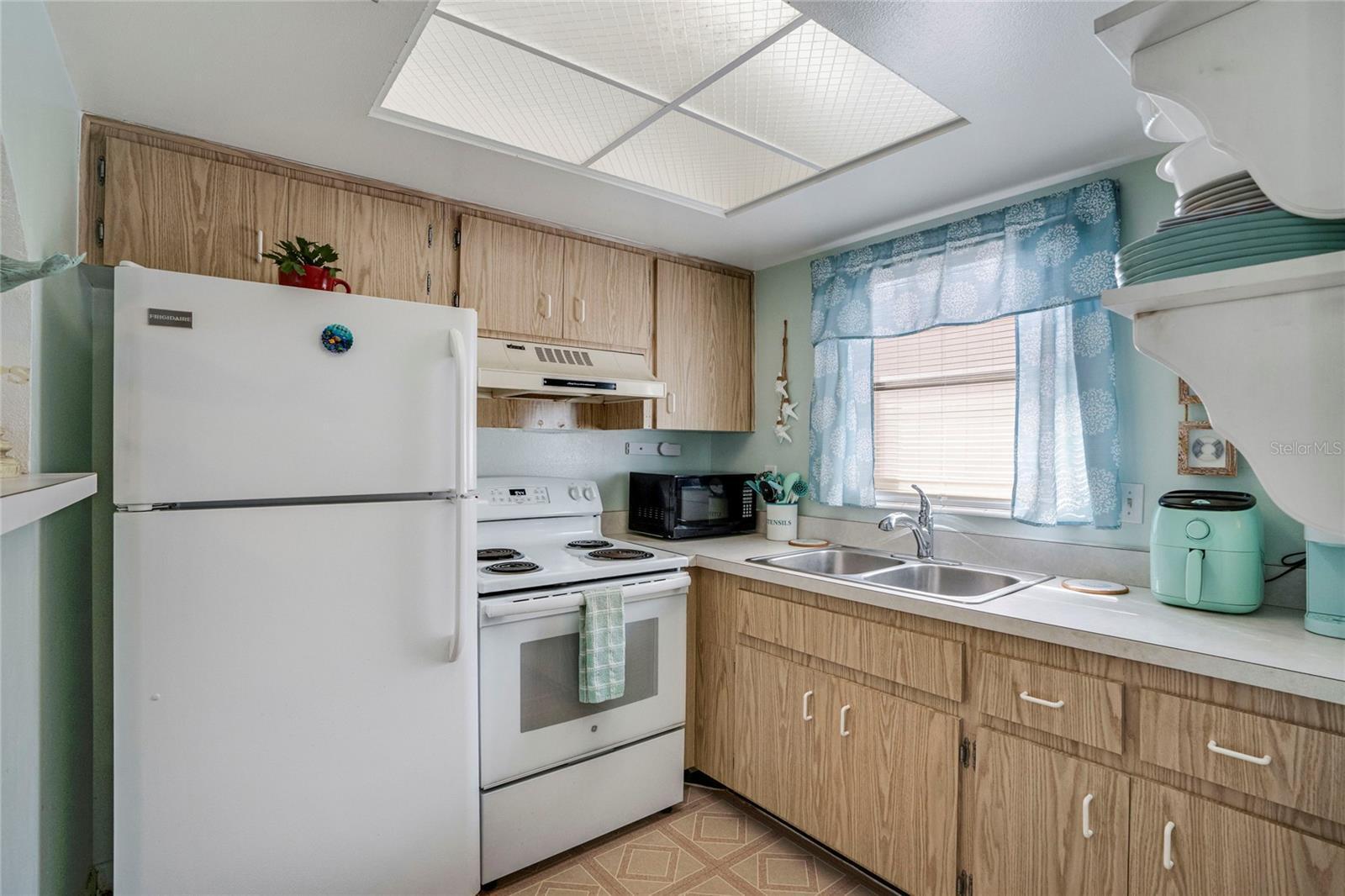 Property Photo:  2907 51st Avenue W  FL 34205 
