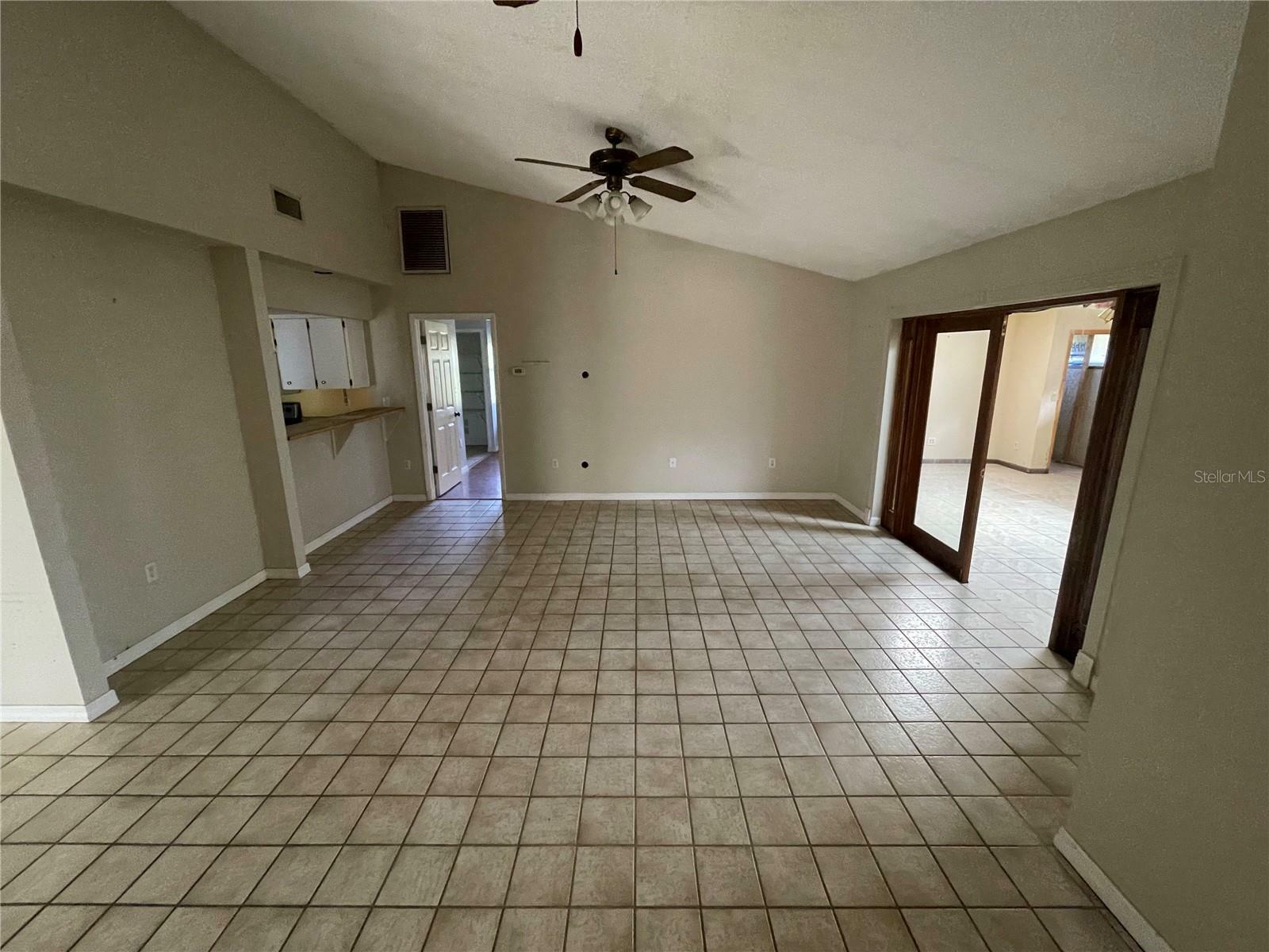 Property Photo:  1880 N Crystal Lake Drive 65  FL 33801 