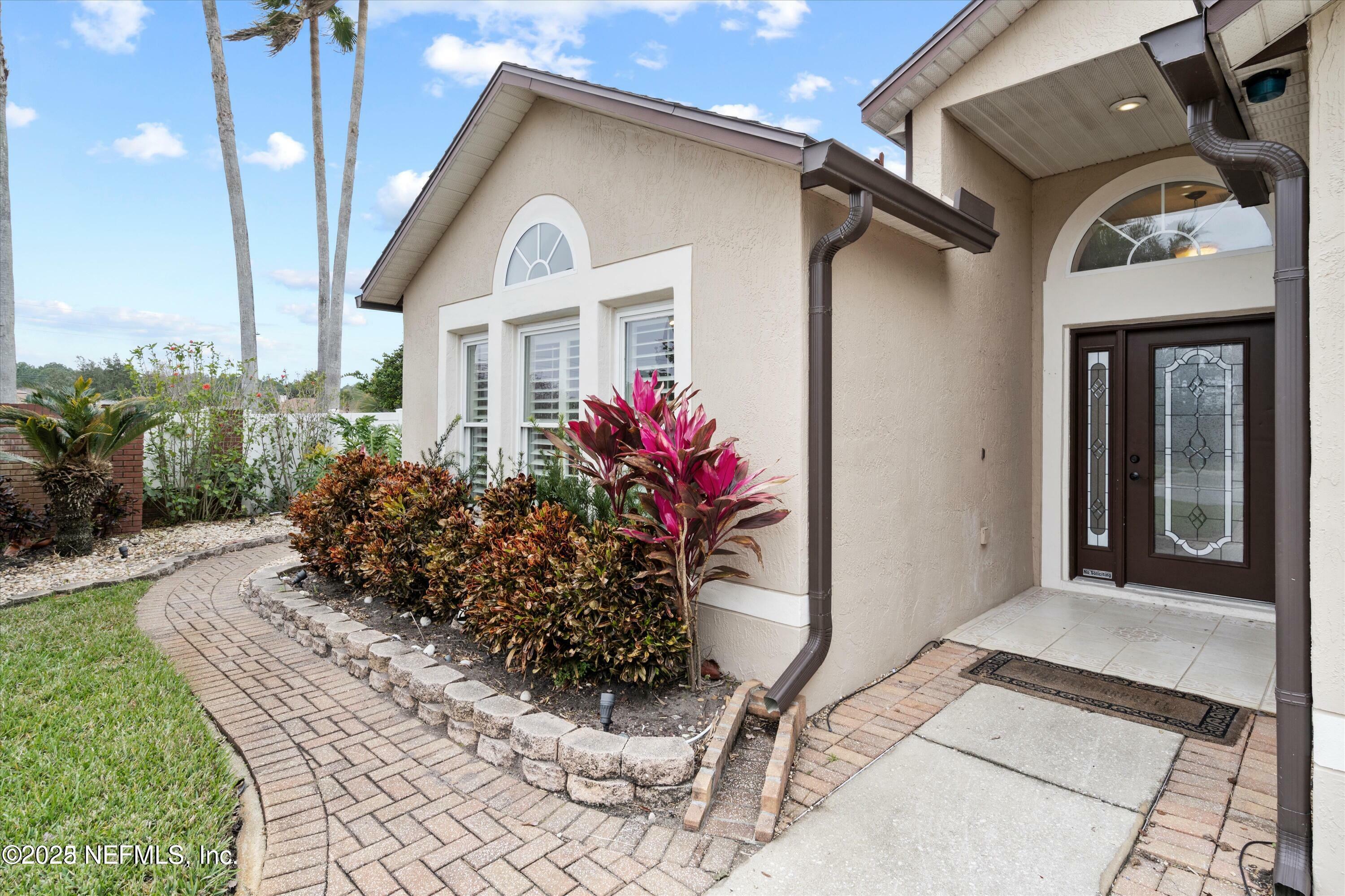 Property Photo:  12503 Ash Harbor Drive  FL 32224 