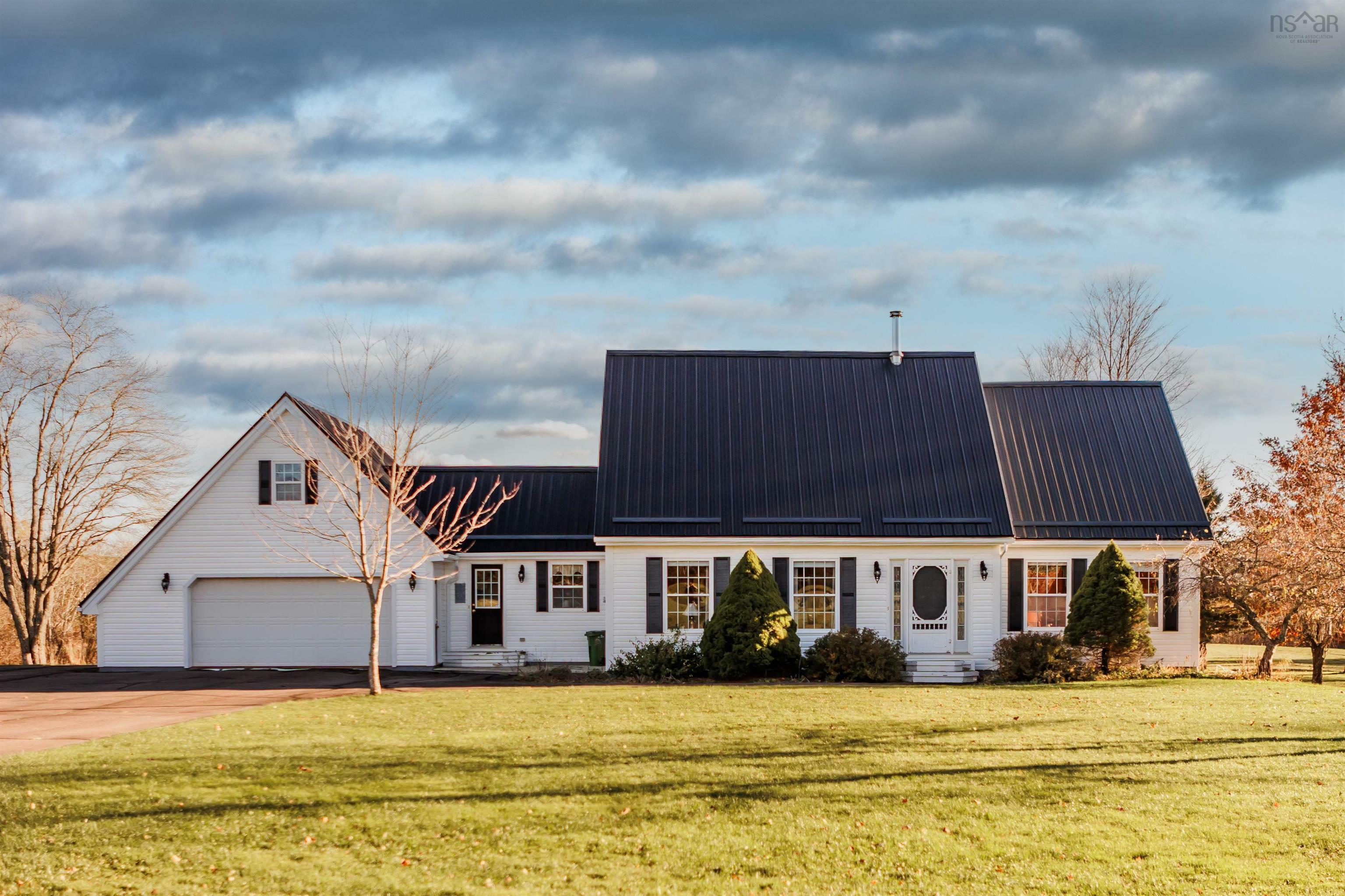 Property Photo:  260 Carter Road  NS B0N 1C0 