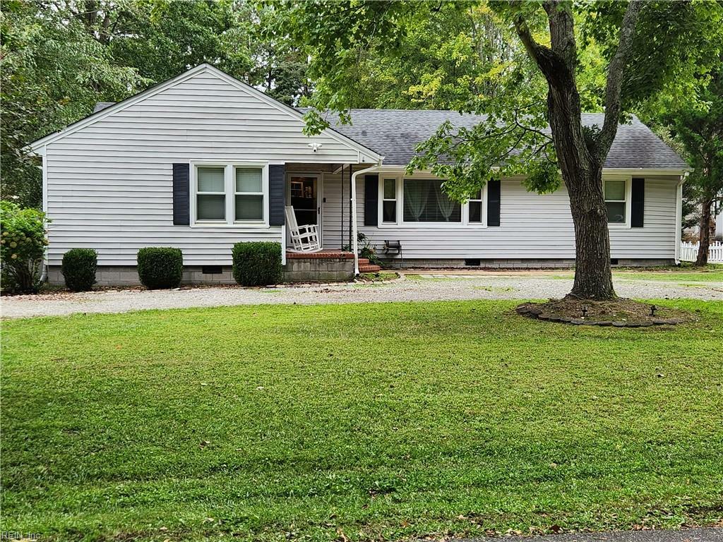 Property Photo: 324 Carawan Ln VA 23322