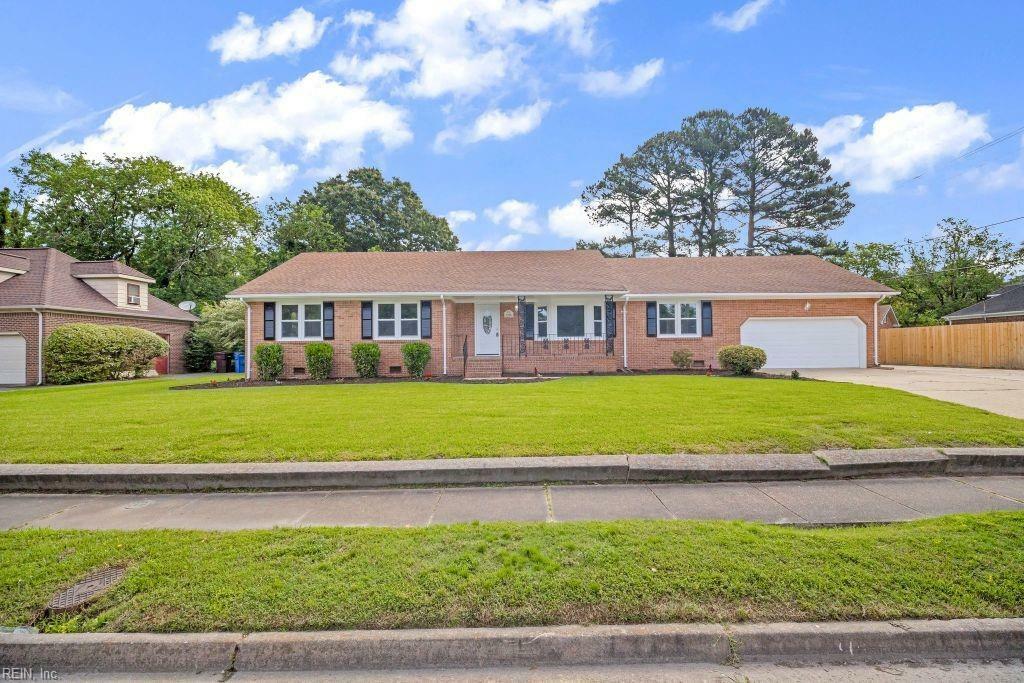 Property Photo:  2205 Georgetown Blvd  VA 23325 
