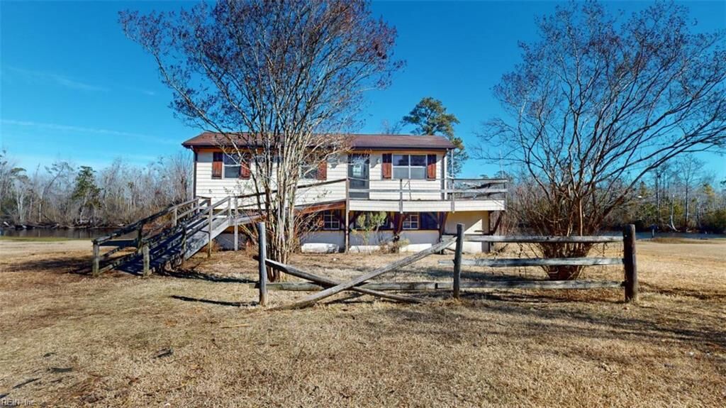 Property Photo:  111 Drumm St  NC 27958 