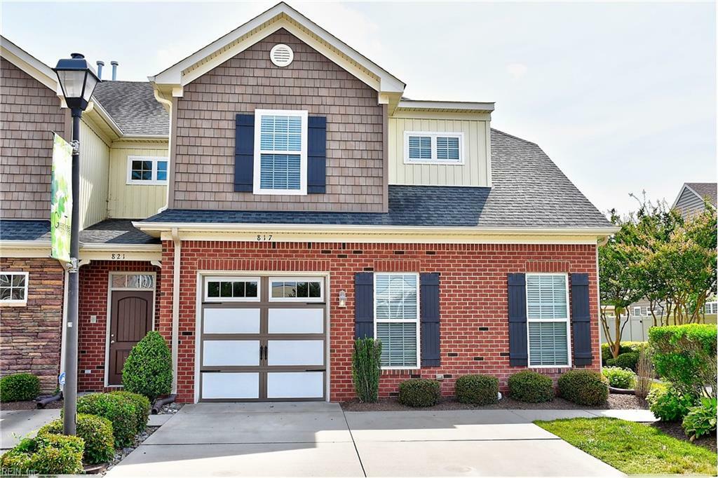 Property Photo: 817 Harvest Green Ln VA 23320