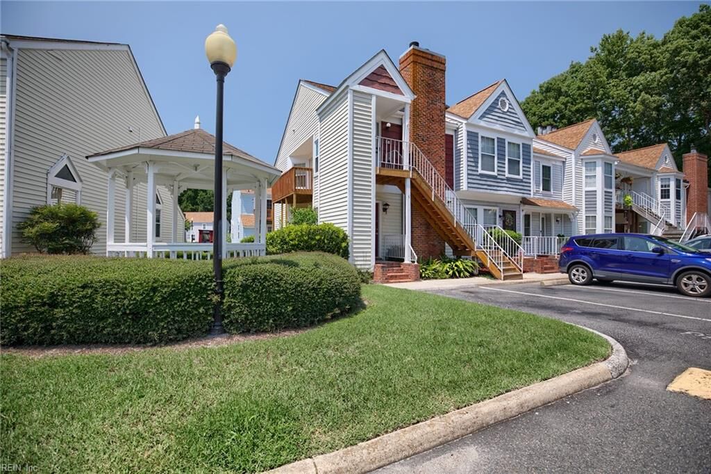 Property Photo:  439 Lester Rd 10  VA 23601 