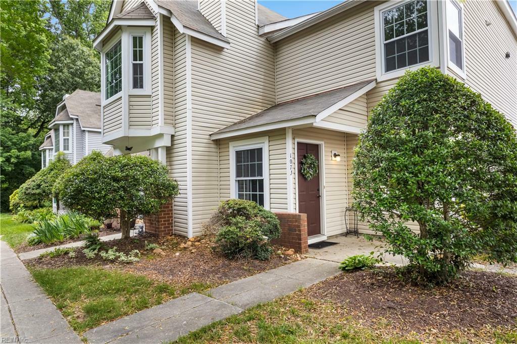 Property Photo: 107 Marshall Way J VA 23185