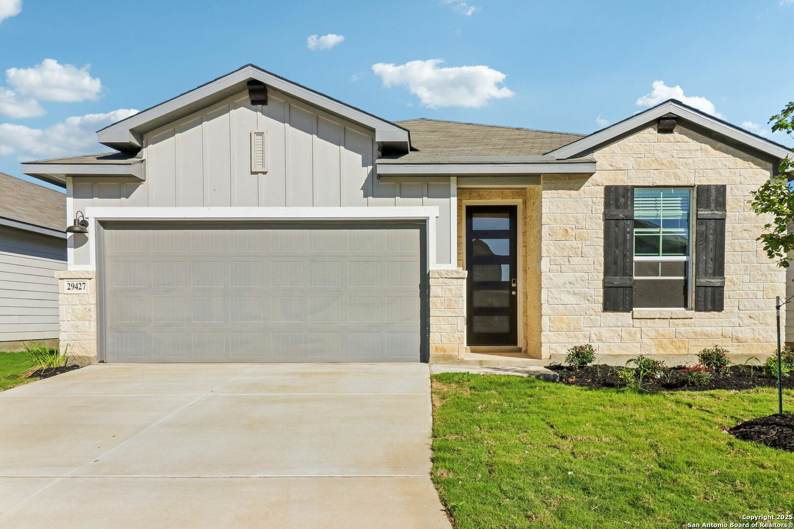 29427 Clanton Pass  San Antonio TX 78260 photo