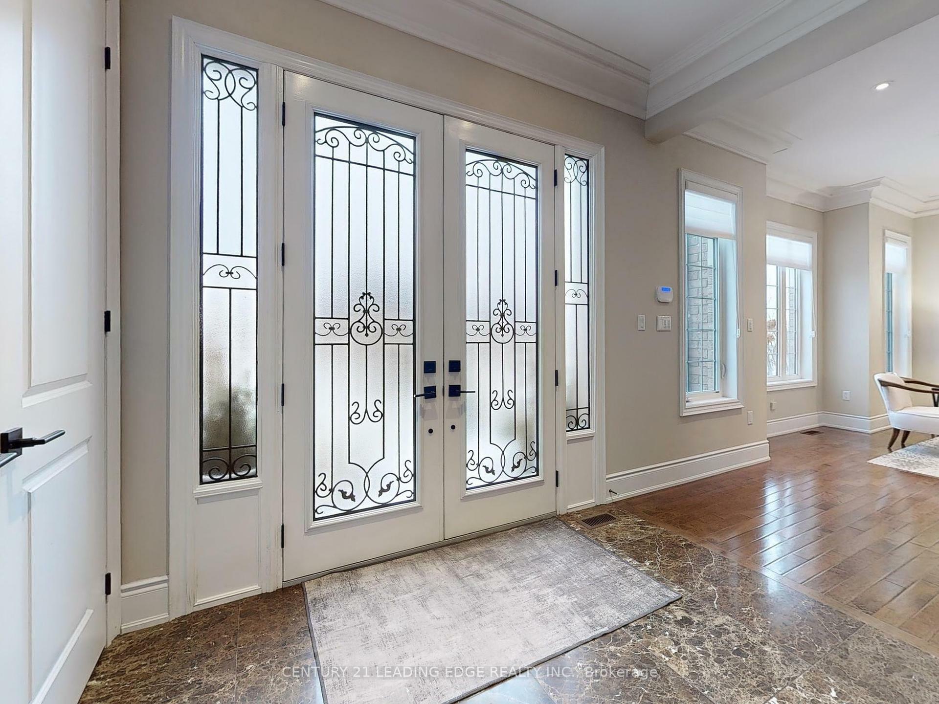 Photo de la propriété: 5108 Tom Thomson Court ON L1Y 0A1