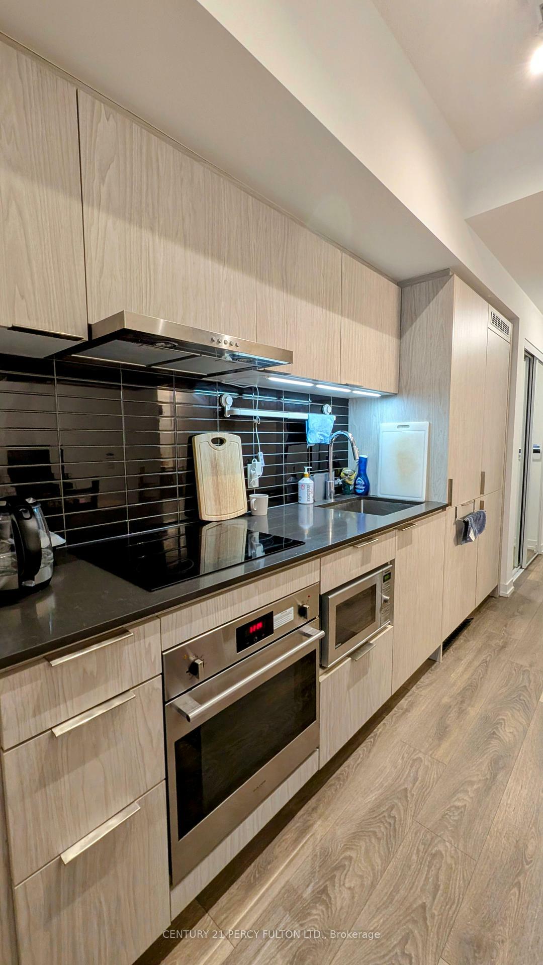 Photo de la propriété: 60 Shuter St 202 ON M5B 0B7