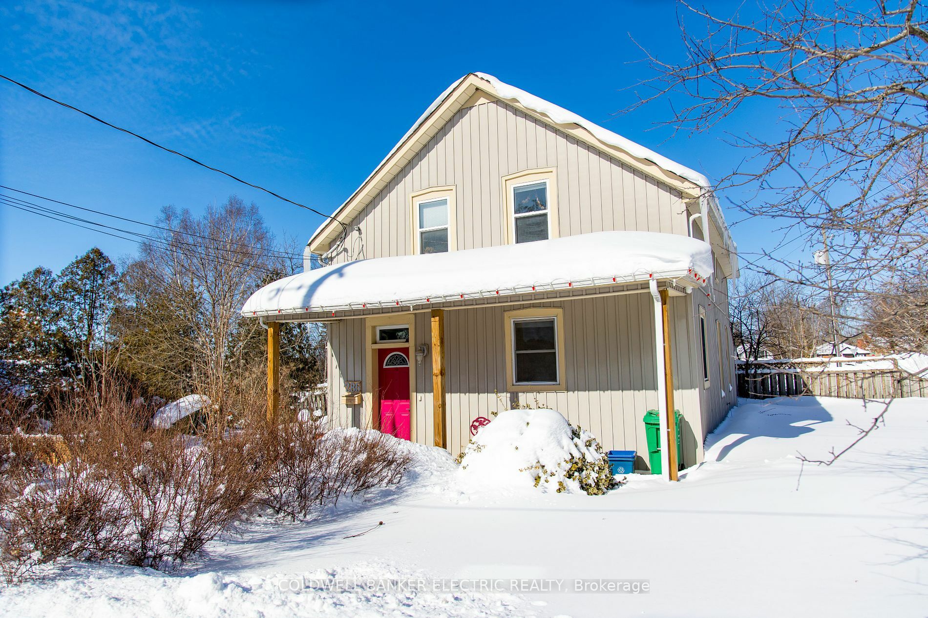 Property Photo:  286 Edinburgh St  ON K9H 3E7 