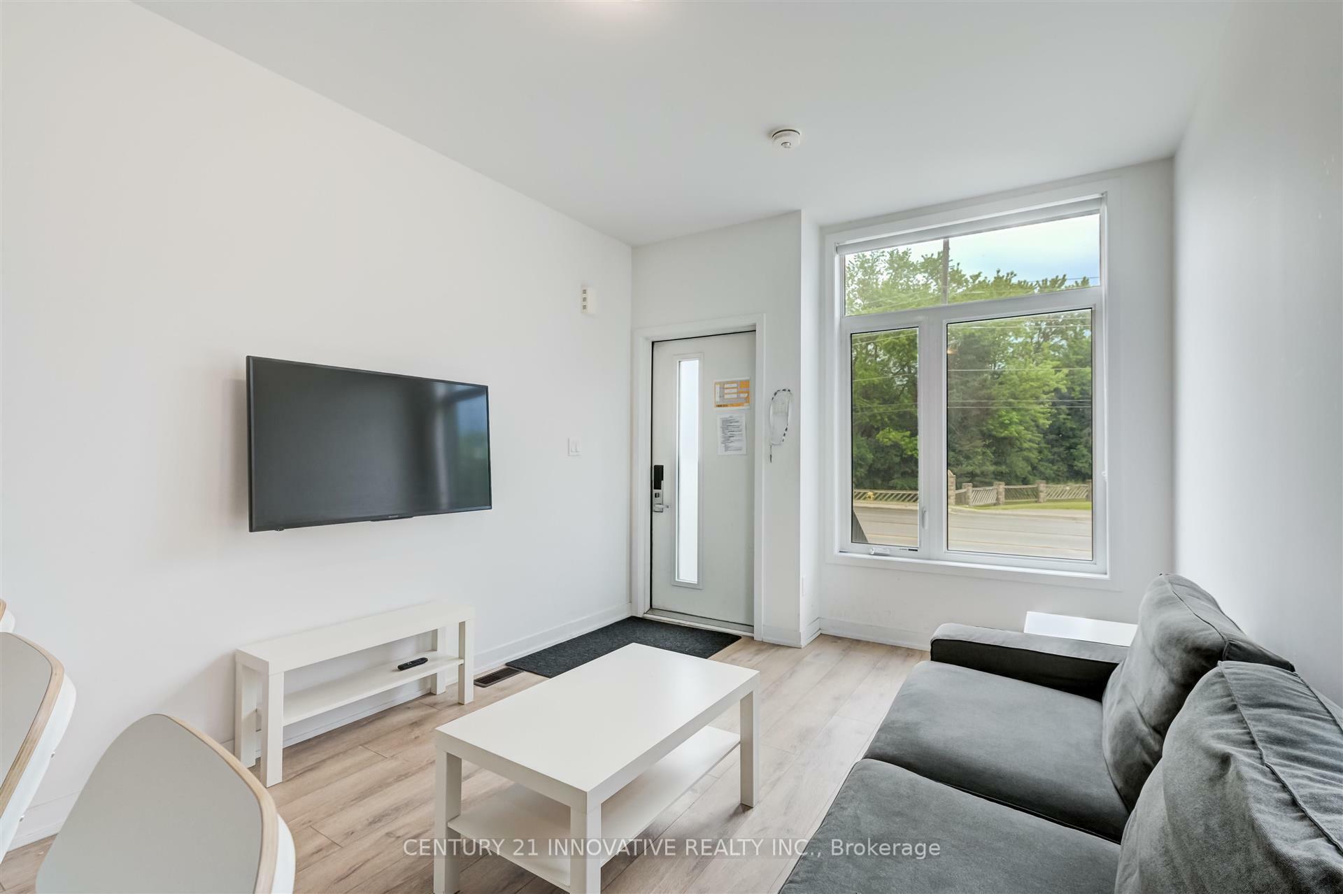 Photo de la propriété: 1720 Simcoe Street 16 ON L1G 4X9