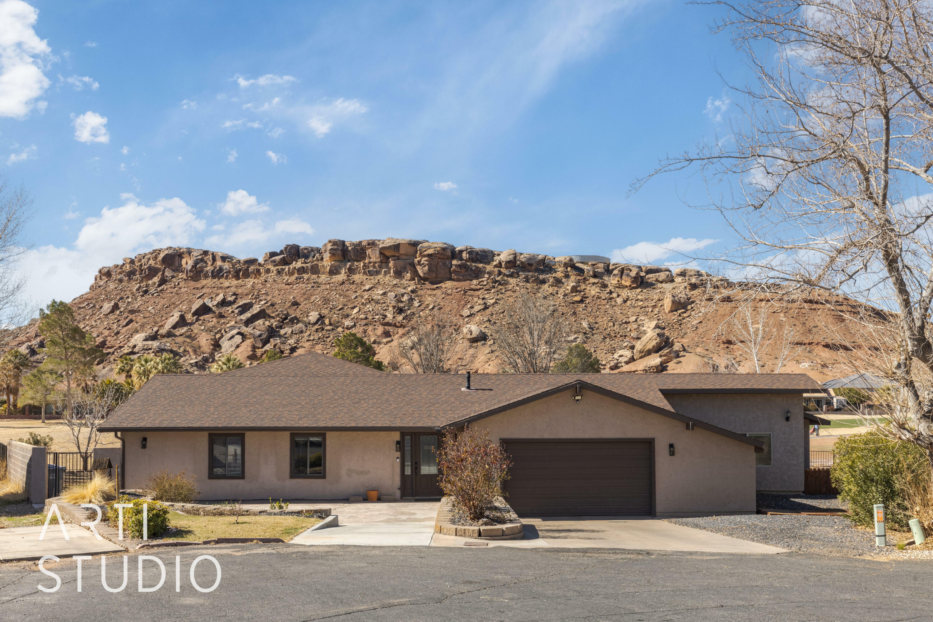 Property Photo:  1219 Oak Cir  UT 84790 