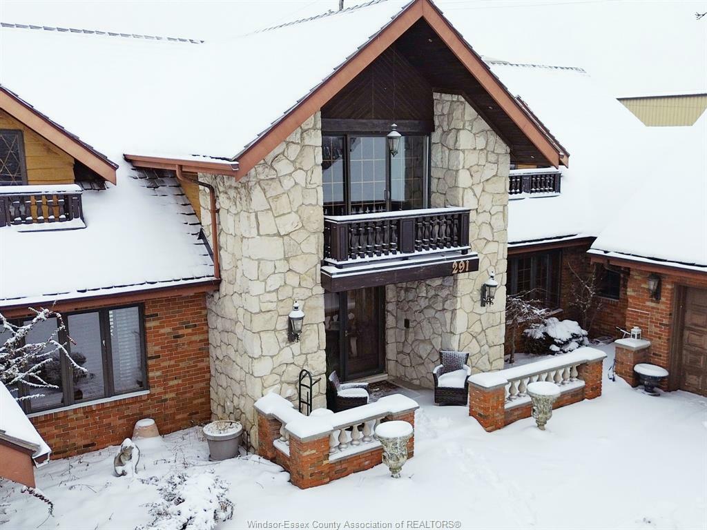Property Photo: 291 Talbot Street West ON N8H 4H3
