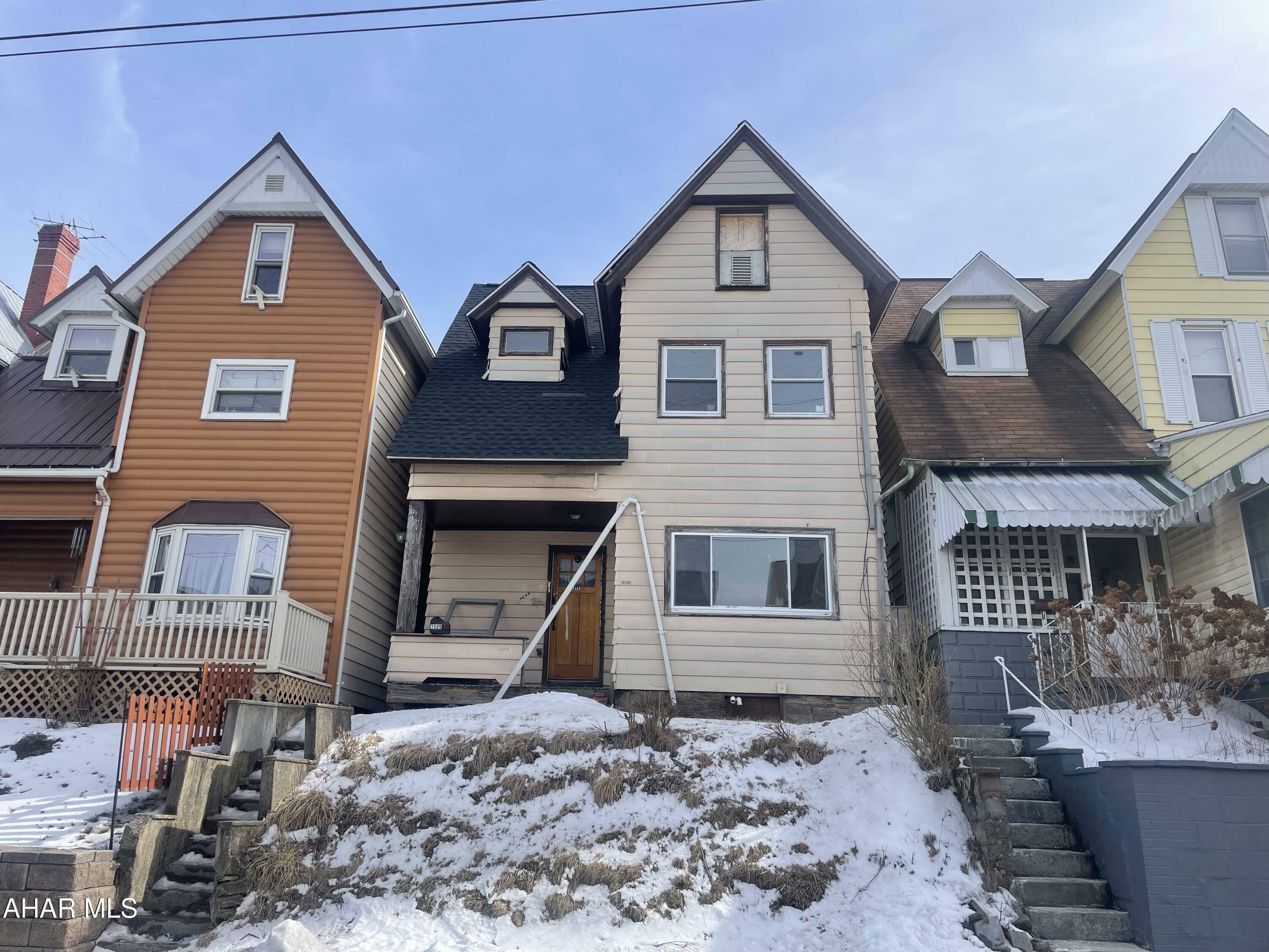 Property Photo: 1529 3rd Avenue PA 16602