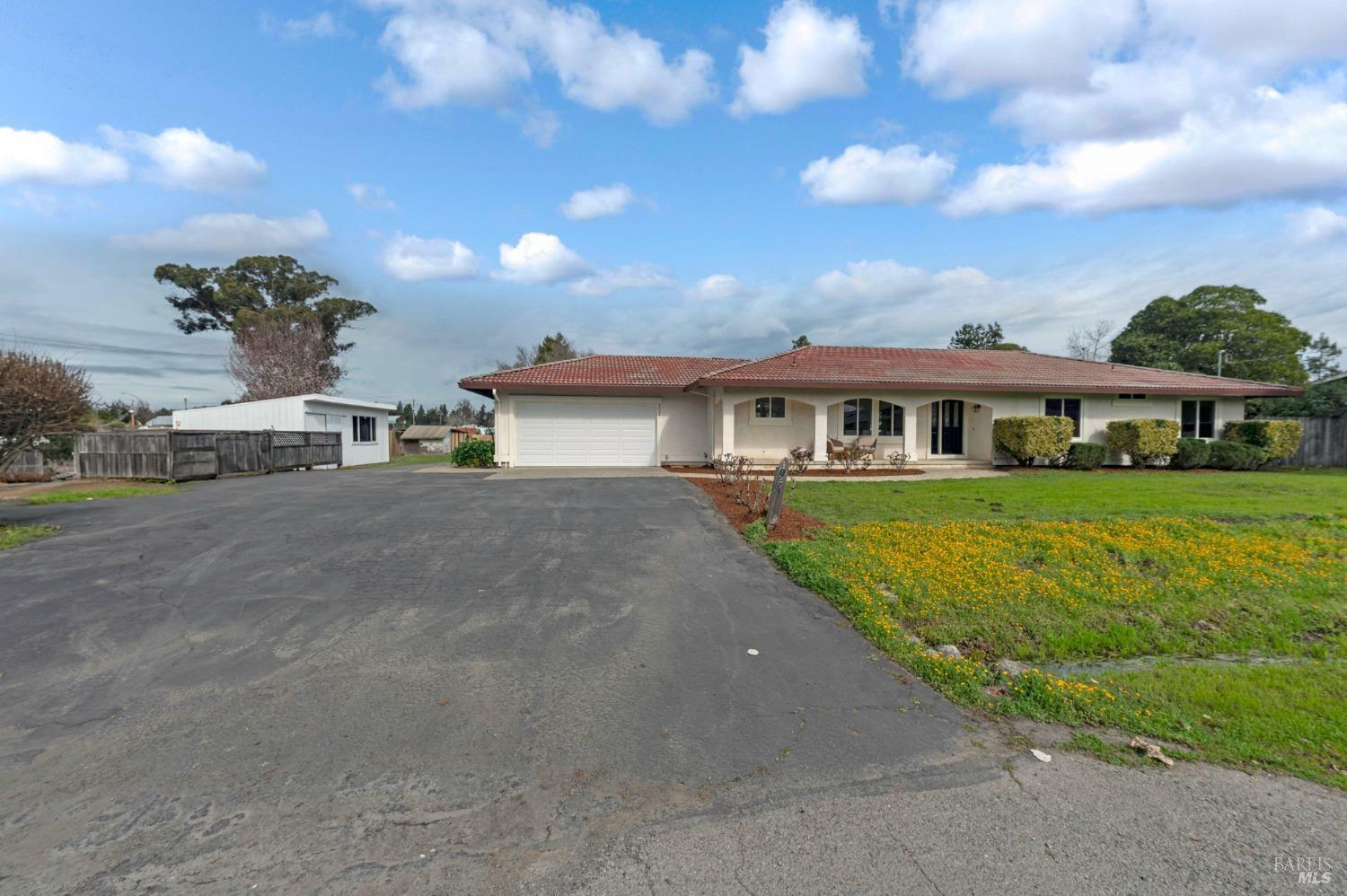 Property Photo:  2027 Chester Drive  CA 94951 