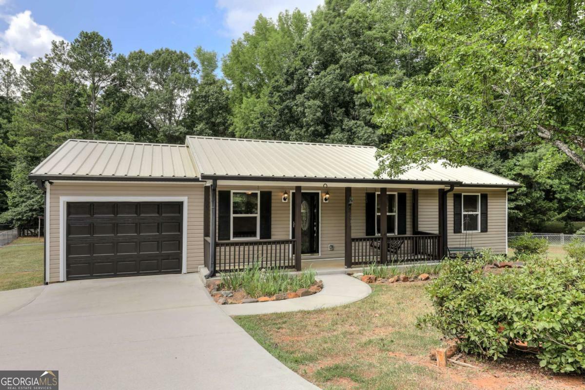 Property Photo:  612 Rich Davis Road  GA 30141 