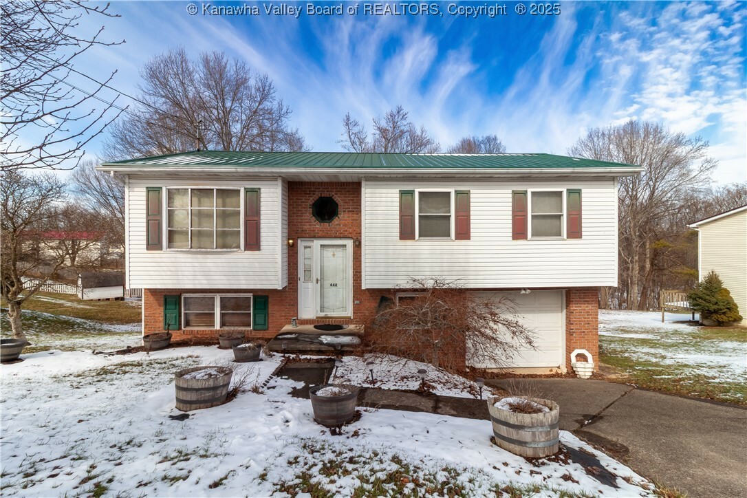 Property Photo: 448 Kingswood Drive WV 25510