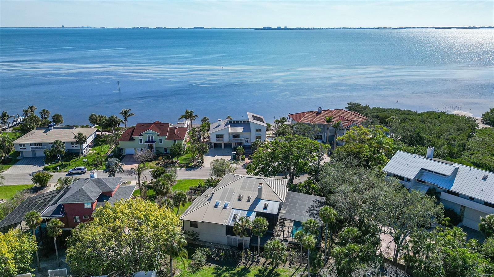 Property Photo:  4003 Bayside Drive  FL 34210 