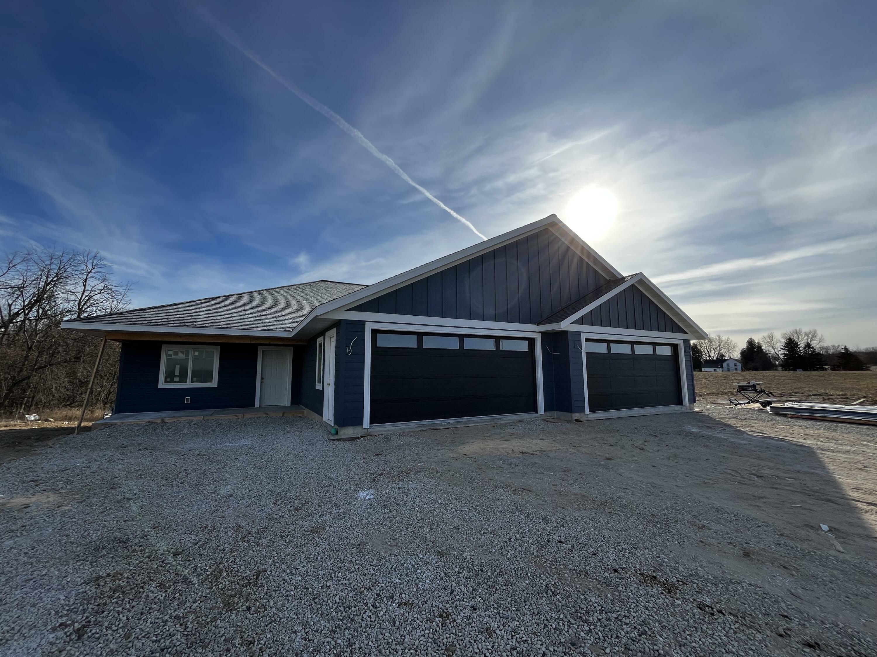 Property Photo: 550 Raybern Ct 20 WI 53075