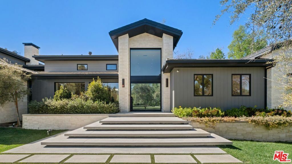 Property Photo: 5717 Round Meadow Road CA 91302