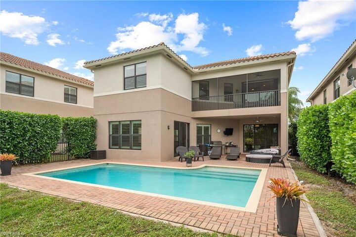Property Photo: 3082 Hudson Ter FL 34119