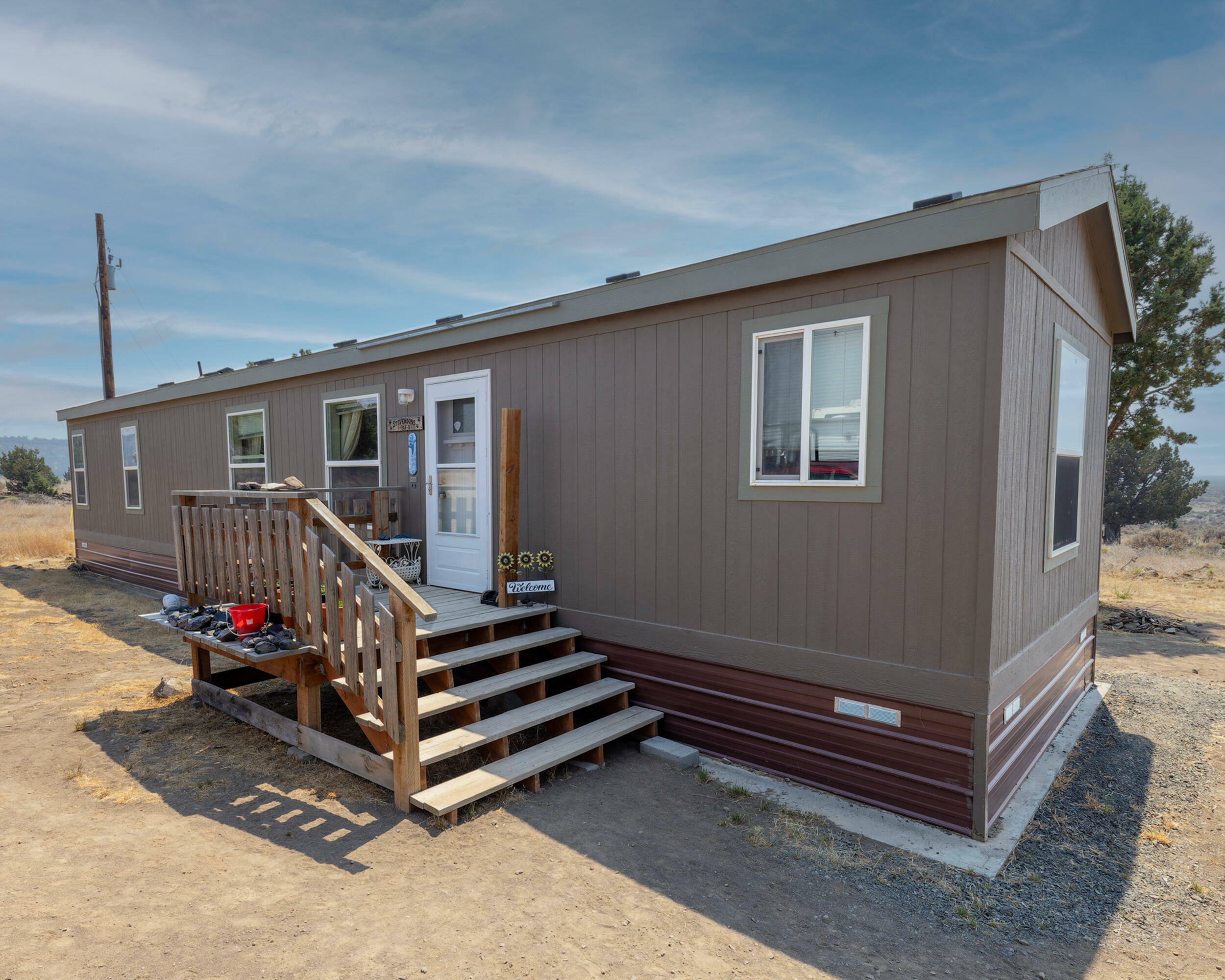 Property Photo: 61461 Oil Dri Road OR 97638