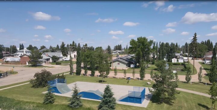 Property Photo: 4601 53 Street AB T0B 2L0