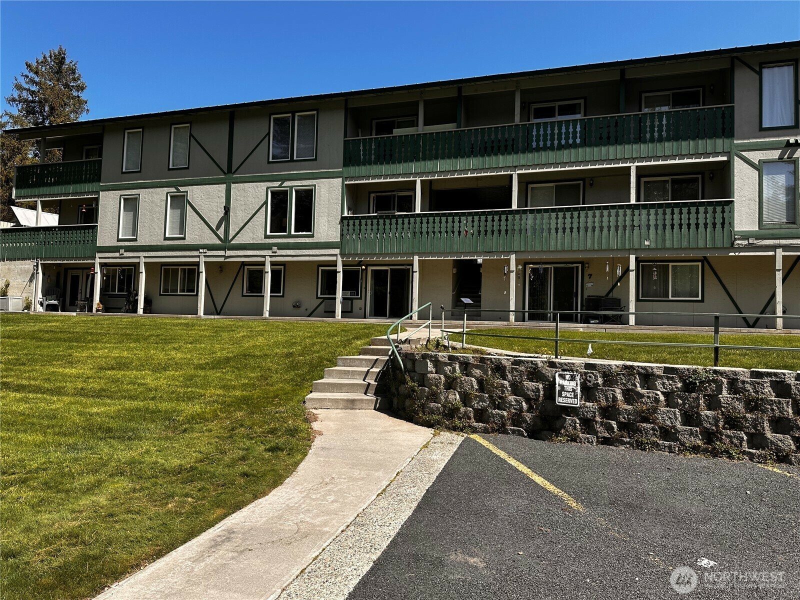 Property Photo: 8348 Main Street 6 WA 98847