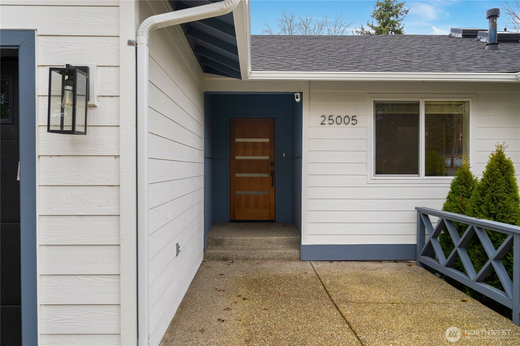 Property Photo:  25005  18th Avenue S  WA 98198 