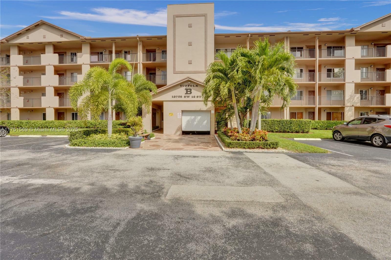 Property Photo: 13705 SW 12th St 109B FL 33027