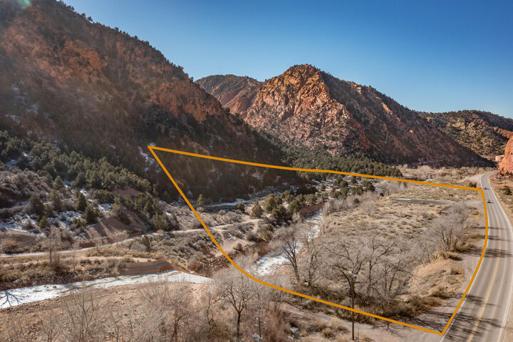 Property Photo: 1310 Highway 14 UT 84720