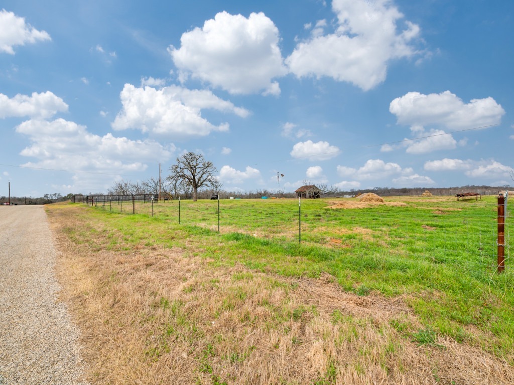 Property Photo:  1000 Mill Creek Rd Road  TX 78155 