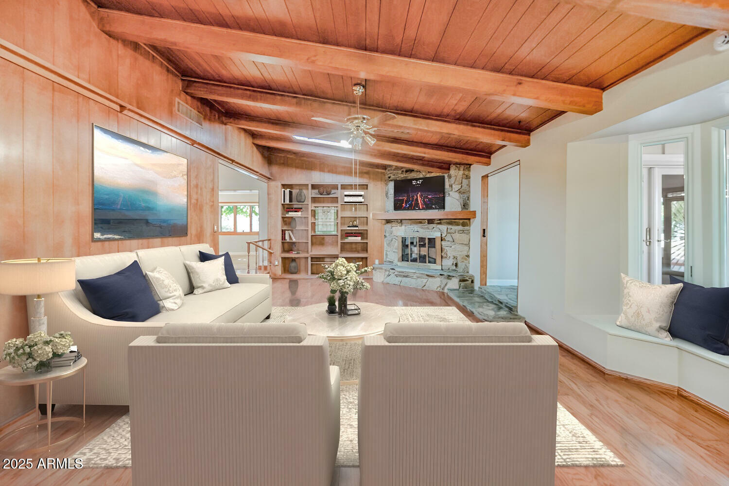 Property Photo: 576 W Moon Valley Drive AZ 85023